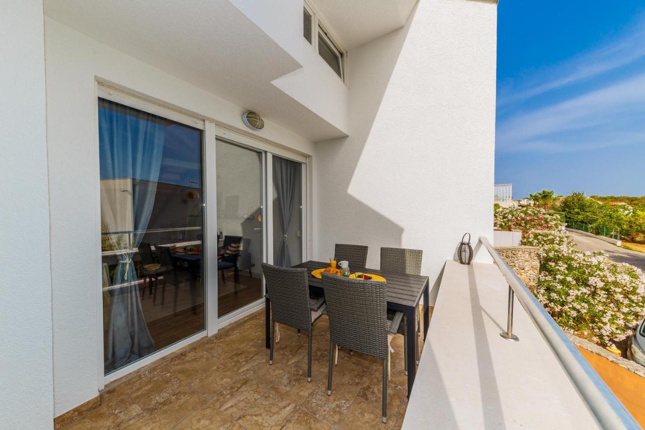 Apartment Maestral Sutivan Esterno foto